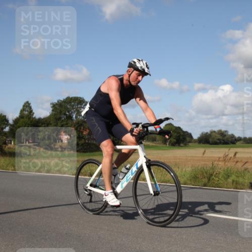 25.08.2024 - Elbe Triathlon Hamburg Fuchs,  Jonas http://msf.ph/oto/6821377 25.08.2024 10:46:52 Radfahren 682, 665, 405, 587 meine-sportfotos.de