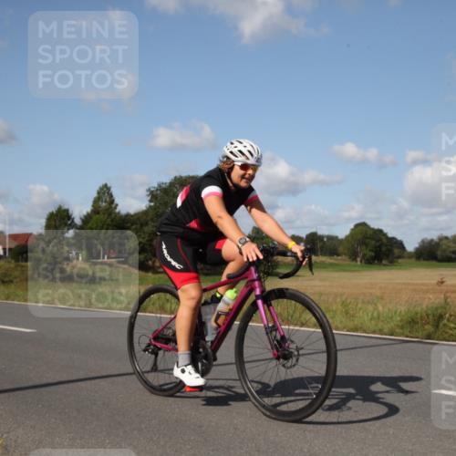 25.08.2024 - Elbe Triathlon Hamburg Fuchs,  Jonas http://msf.ph/oto/6821391 25.08.2024 10:46:46 Radfahren 562, 574, 527, 682, 665, 405 meine-sportfotos.de