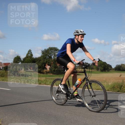 25.08.2024 - Elbe Triathlon Hamburg Fuchs,  Jonas http://msf.ph/oto/6821399 25.08.2024 10:46:42 Radfahren 382, 603, 562, 574, 527 meine-sportfotos.de