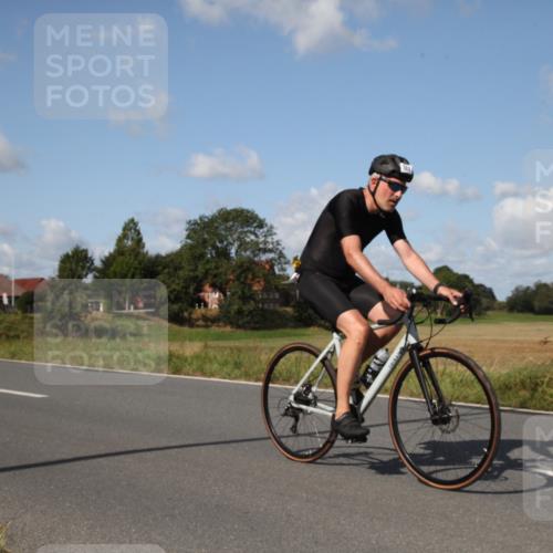 25.08.2024 - Elbe Triathlon Hamburg Fuchs,  Jonas http://msf.ph/oto/6821402 25.08.2024 10:46:38 Radfahren 382, 603, 562, 574 meine-sportfotos.de