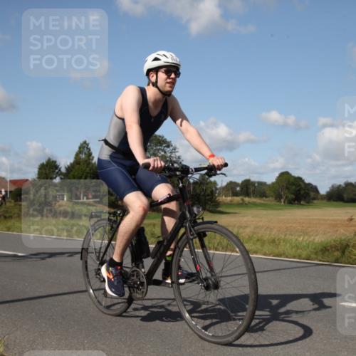 25.08.2024 - Elbe Triathlon Hamburg Fuchs,  Jonas http://msf.ph/oto/6821406 25.08.2024 10:46:37 Radfahren 382, 603, 562, 574 meine-sportfotos.de