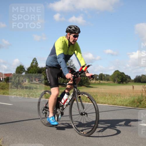 25.08.2024 - Elbe Triathlon Hamburg Fuchs,  Jonas http://msf.ph/oto/6821505 25.08.2024 10:45:53 Radfahren 636, 777, 1450 meine-sportfotos.de