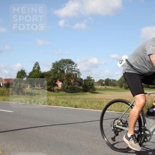 25.08.2024 - Elbe Triathlon Hamburg Fuchs,  Jonas http://msf.ph/oto/6821539 25.08.2024 10:45:40 Radfahren 494, 453, 697, 1465, 787, 663, 719, 753 meine-sportfotos.de