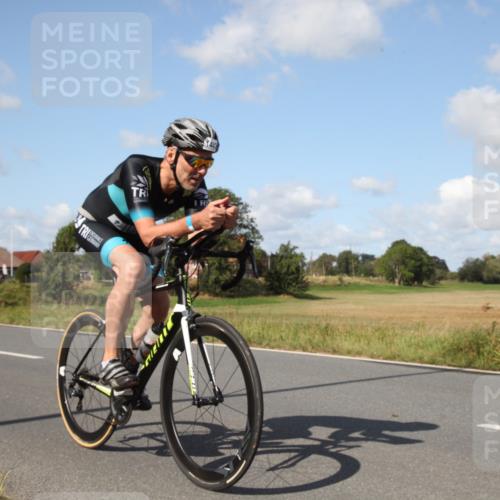 25.08.2024 - Elbe Triathlon Hamburg Fuchs,  Jonas http://msf.ph/oto/6821566 25.08.2024 10:45:27 Radfahren 1442 meine-sportfotos.de
