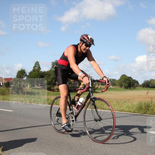 25.08.2024 - Elbe Triathlon Hamburg Fuchs,  Jonas http://msf.ph/oto/6821574 25.08.2024 10:45:19 Radfahren 681, 1402 meine-sportfotos.de