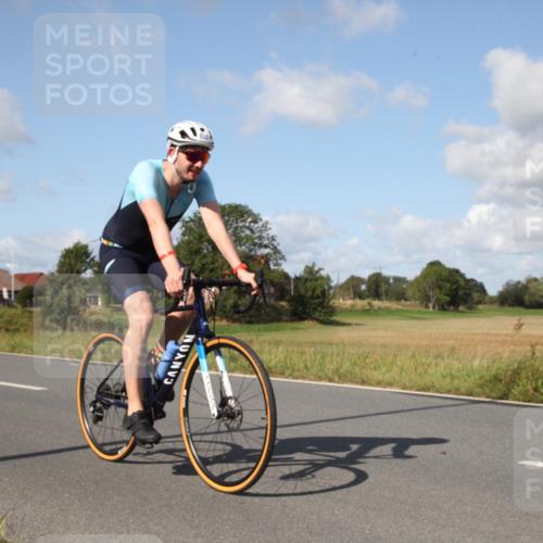 25.08.2024 - Elbe Triathlon Hamburg Fuchs,  Jonas http://msf.ph/oto/6821597 25.08.2024 10:44:01 Radfahren 589, 630, 1845 meine-sportfotos.de