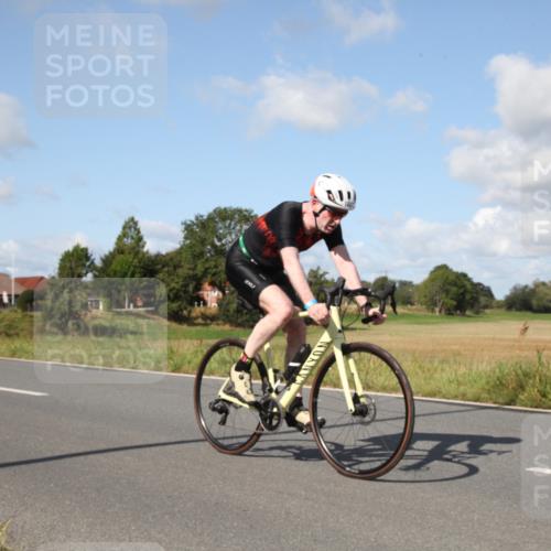 25.08.2024 - Elbe Triathlon Hamburg Fuchs,  Jonas http://msf.ph/oto/6821605 25.08.2024 10:43:55 Radfahren 764, 1467, 589, 630 meine-sportfotos.de