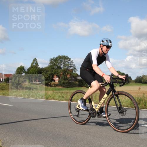 25.08.2024 - Elbe Triathlon Hamburg Fuchs,  Jonas http://msf.ph/oto/6821618 25.08.2024 10:43:46 Radfahren 641, 724, 764 meine-sportfotos.de