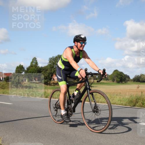 25.08.2024 - Elbe Triathlon Hamburg Fuchs,  Jonas http://msf.ph/oto/6821652 25.08.2024 10:43:29 Radfahren 785, 775, 1415, 721, 1455, 457 meine-sportfotos.de