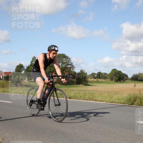 25.08.2024 - Elbe Triathlon Hamburg Fuchs,  Jonas http://msf.ph/oto/6821684 25.08.2024 10:43:15 Radfahren 1426, 514, 779 meine-sportfotos.de