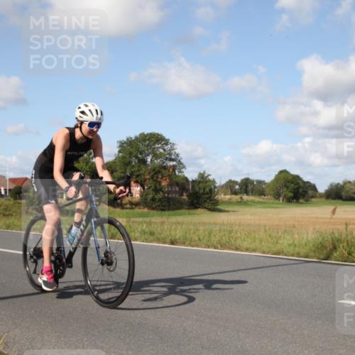 25.08.2024 - Elbe Triathlon Hamburg Fuchs,  Jonas http://msf.ph/oto/6821688 25.08.2024 10:43:12 Radfahren 1426, 514, 779 meine-sportfotos.de