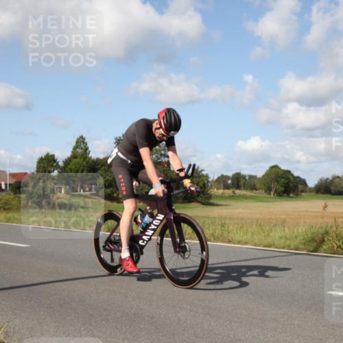 25.08.2024 - Elbe Triathlon Hamburg Fuchs,  Jonas http://msf.ph/oto/6821724 25.08.2024 10:42:32 Radfahren 1441, 1414, 1403, 1444, 1454, 693 meine-sportfotos.de