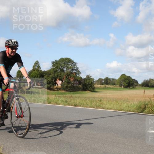 25.08.2024 - Elbe Triathlon Hamburg Fuchs,  Jonas http://msf.ph/oto/6821730 25.08.2024 10:42:29 Radfahren 768, 1458, 1441, 1414, 1403, 1444 meine-sportfotos.de