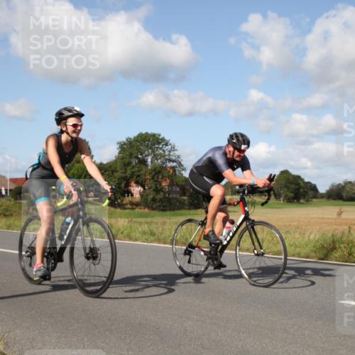 25.08.2024 - Elbe Triathlon Hamburg Fuchs,  Jonas http://msf.ph/oto/6821771 25.08.2024 10:41:48 Radfahren 624, 1413, 472, 1462 meine-sportfotos.de