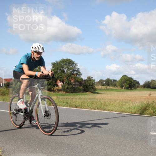25.08.2024 - Elbe Triathlon Hamburg Fuchs,  Jonas http://msf.ph/oto/6821811 25.08.2024 10:41:09 Radfahren 1449, 582, 1438, 1445, 794, 1424 meine-sportfotos.de
