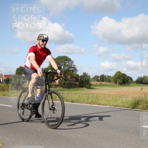 25.08.2024 - Elbe Triathlon Hamburg Fuchs,  Jonas http://msf.ph/oto/6821862 25.08.2024 10:40:37 Radfahren 491, 598, 781, 783, 648 meine-sportfotos.de
