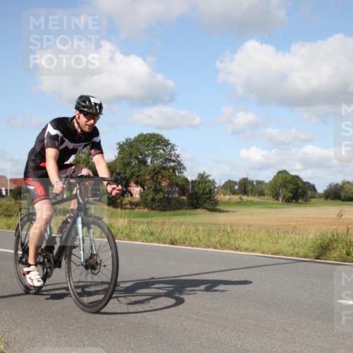 25.08.2024 - Elbe Triathlon Hamburg Fuchs,  Jonas http://msf.ph/oto/6821866 25.08.2024 10:40:35 Radfahren 491, 598, 781, 783, 648 meine-sportfotos.de