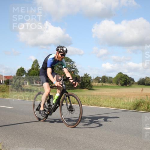25.08.2024 - Elbe Triathlon Hamburg Fuchs,  Jonas http://msf.ph/oto/6821883 25.08.2024 10:40:20 Radfahren 653, 645, 306, 771 meine-sportfotos.de