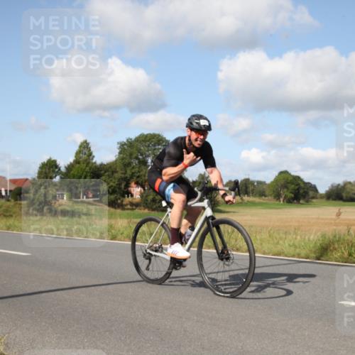 25.08.2024 - Elbe Triathlon Hamburg Fuchs,  Jonas http://msf.ph/oto/6821903 25.08.2024 10:40:08 Radfahren 676, 661, 559, 653 meine-sportfotos.de