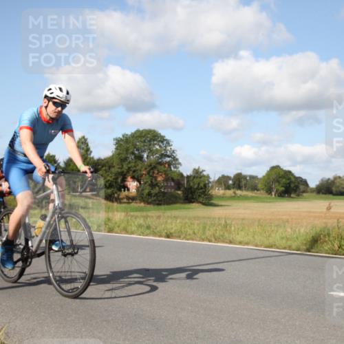 25.08.2024 - Elbe Triathlon Hamburg Fuchs,  Jonas http://msf.ph/oto/6821922 25.08.2024 10:39:51 Radfahren 776, 596, 1456, 690 meine-sportfotos.de