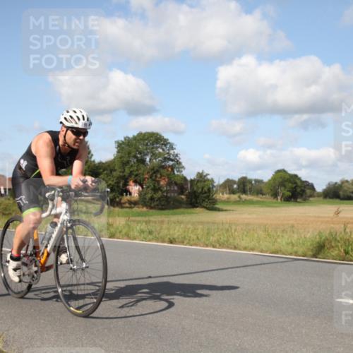 25.08.2024 - Elbe Triathlon Hamburg Fuchs,  Jonas http://msf.ph/oto/6821941 25.08.2024 10:39:43 Radfahren 1440, 1459, 799, 770, 776, 596 meine-sportfotos.de