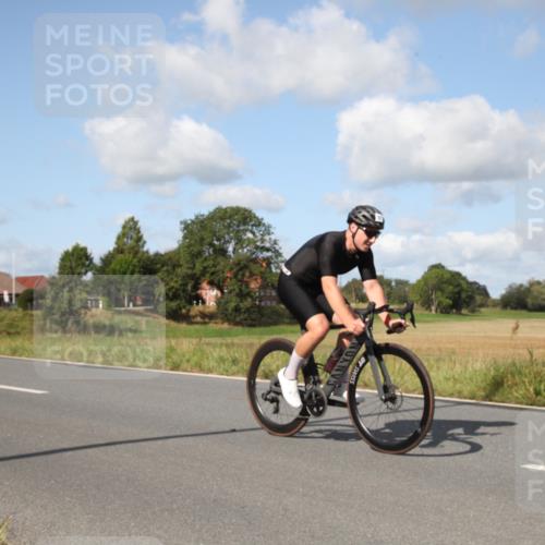 25.08.2024 - Elbe Triathlon Hamburg Fuchs,  Jonas http://msf.ph/oto/6821956 25.08.2024 10:39:31 Radfahren 509, 1433, 784, 1428, 476, 657 meine-sportfotos.de