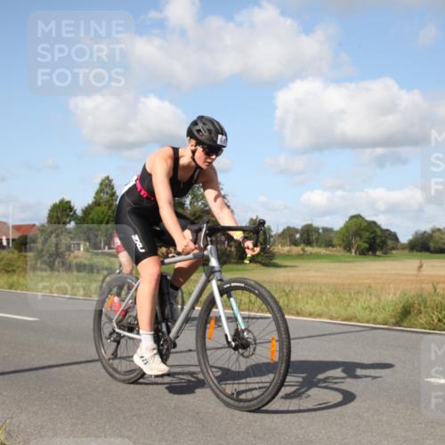 25.08.2024 - Elbe Triathlon Hamburg Fuchs,  Jonas http://msf.ph/oto/6821965 25.08.2024 10:39:29 Radfahren 509, 1433, 784, 1428, 476, 657 meine-sportfotos.de