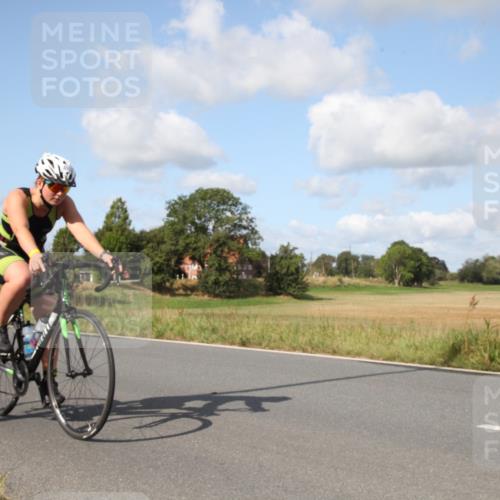 25.08.2024 - Elbe Triathlon Hamburg Fuchs,  Jonas http://msf.ph/oto/6821981 25.08.2024 10:39:22 Radfahren 678, 495, 509, 1433, 784 meine-sportfotos.de