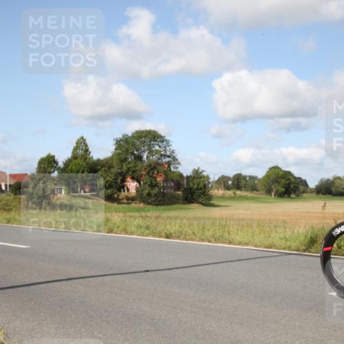 25.08.2024 - Elbe Triathlon Hamburg Fuchs,  Jonas http://msf.ph/oto/6822006 25.08.2024 10:39:02 Radfahren 460, 601, 1435, 798, 795, 450, 633, 674, 512 meine-sportfotos.de