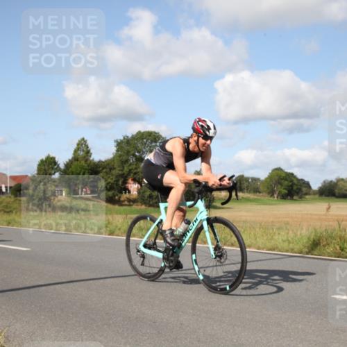 25.08.2024 - Elbe Triathlon Hamburg Fuchs,  Jonas http://msf.ph/oto/6822015 25.08.2024 10:39:01 Radfahren 571, 460, 601, 1435, 798, 795, 450, 633, 674 meine-sportfotos.de