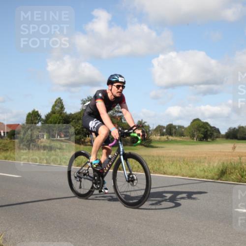 25.08.2024 - Elbe Triathlon Hamburg Fuchs,  Jonas http://msf.ph/oto/6822037 25.08.2024 10:38:53 Radfahren 455, 656, 588, 634, 654, 766, 605, 571, 460 meine-sportfotos.de