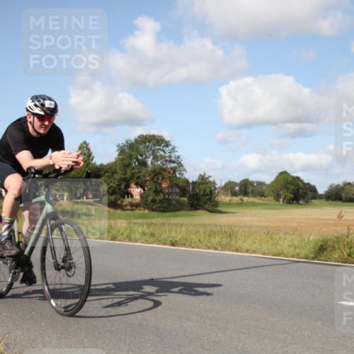 25.08.2024 - Elbe Triathlon Hamburg Fuchs,  Jonas http://msf.ph/oto/6822049 25.08.2024 10:38:49 Radfahren 455, 656, 588, 634, 654, 766, 605, 571 meine-sportfotos.de