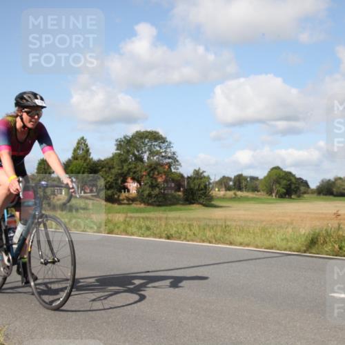 25.08.2024 - Elbe Triathlon Hamburg Fuchs,  Jonas http://msf.ph/oto/6822070 25.08.2024 10:38:38 Radfahren 635, 538, 637, 1429, 517, 662, 796 meine-sportfotos.de