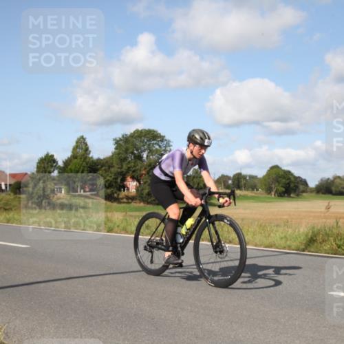 25.08.2024 - Elbe Triathlon Hamburg Fuchs,  Jonas http://msf.ph/oto/6822108 25.08.2024 10:38:22 Radfahren 620, 468, 793, 471, 487 meine-sportfotos.de