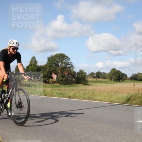 25.08.2024 - Elbe Triathlon Hamburg Fuchs,  Jonas http://msf.ph/oto/6822116 25.08.2024 10:38:18 Radfahren 620, 468, 793, 471 meine-sportfotos.de