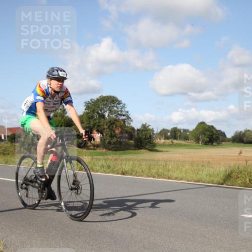 25.08.2024 - Elbe Triathlon Hamburg Fuchs,  Jonas http://msf.ph/oto/6822149 25.08.2024 10:37:53 Radfahren 712, 646, 560, 760, 462 meine-sportfotos.de