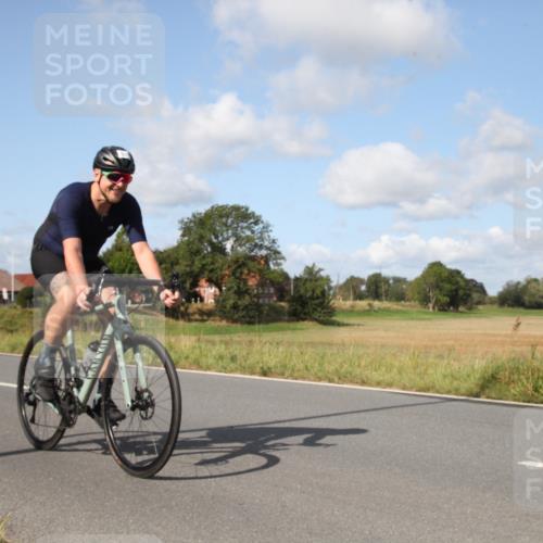 25.08.2024 - Elbe Triathlon Hamburg Fuchs,  Jonas http://msf.ph/oto/6822172 25.08.2024 10:37:36 Radfahren 569, 652, 639, 540 meine-sportfotos.de