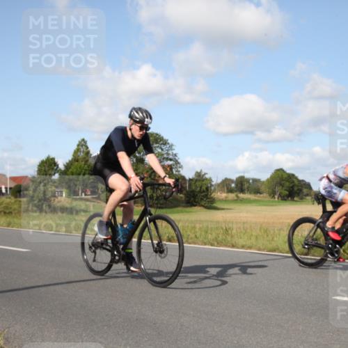 25.08.2024 - Elbe Triathlon Hamburg Fuchs,  Jonas http://msf.ph/oto/6822185 25.08.2024 10:37:30 Radfahren 493, 660, 767, 700, 611, 569, 652, 639 meine-sportfotos.de