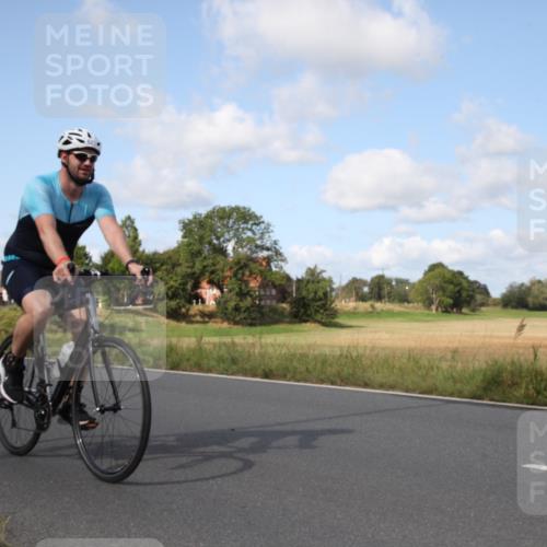 25.08.2024 - Elbe Triathlon Hamburg Fuchs,  Jonas http://msf.ph/oto/6822197 25.08.2024 10:37:24 Radfahren 551, 619, 614, 621, 493, 660, 767, 700, 611 meine-sportfotos.de