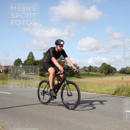 25.08.2024 - Elbe Triathlon Hamburg Fuchs,  Jonas http://msf.ph/oto/6822233 25.08.2024 10:37:06 Radfahren 554, 584, 556, 622, 617, 632 meine-sportfotos.de