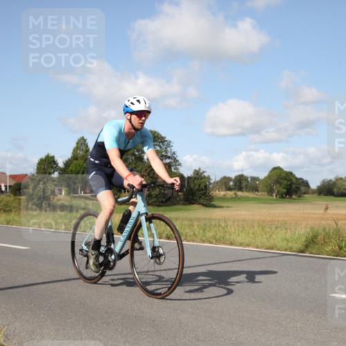 25.08.2024 - Elbe Triathlon Hamburg Fuchs,  Jonas http://msf.ph/oto/6822243 25.08.2024 10:37:02 Radfahren 554, 584, 556, 622, 617 meine-sportfotos.de