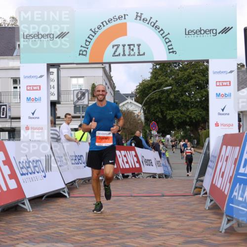 25.08.2024 - 20. Blankeneser Heldenlauf Strokosch-Dieckow http://msf.ph/oto/6822248 25.08.2024 09:49:03 Ziel 216, 250 meine-sportfotos.de