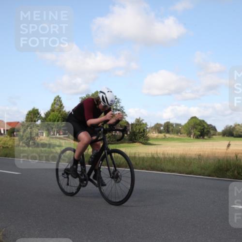 25.08.2024 - Elbe Triathlon Hamburg Fuchs,  Jonas http://msf.ph/oto/6822252 25.08.2024 10:36:56 Radfahren 475, 673, 483, 554, 584 meine-sportfotos.de