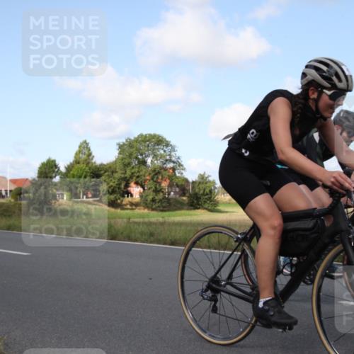 25.08.2024 - Elbe Triathlon Hamburg Fuchs,  Jonas http://msf.ph/oto/6822257 25.08.2024 10:36:53 Radfahren 488, 475, 673, 483 meine-sportfotos.de