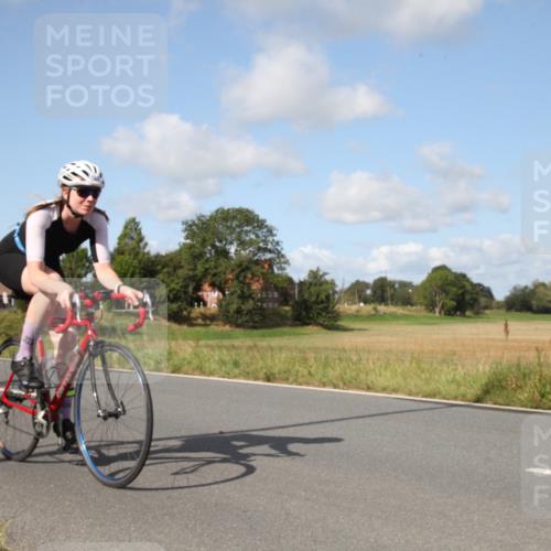 25.08.2024 - Elbe Triathlon Hamburg Fuchs,  Jonas http://msf.ph/oto/6822305 25.08.2024 10:36:19 Radfahren 549, 508, 655, 499, 607, 797, 714 meine-sportfotos.de