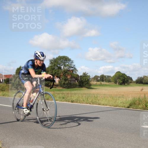 25.08.2024 - Elbe Triathlon Hamburg Fuchs,  Jonas http://msf.ph/oto/6822327 25.08.2024 10:35:56 Radfahren 1500, 629, 544, 613, 456 meine-sportfotos.de