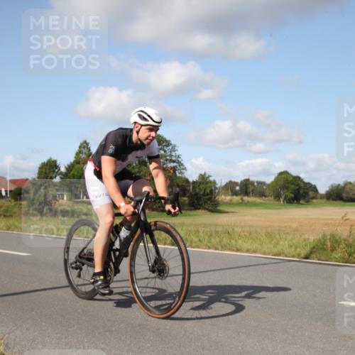25.08.2024 - Elbe Triathlon Hamburg Fuchs,  Jonas http://msf.ph/oto/6822357 25.08.2024 10:35:23 Radfahren 516, 557, 658 meine-sportfotos.de