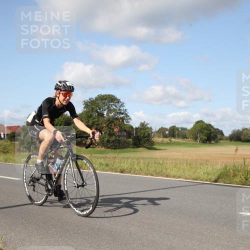 25.08.2024 - Elbe Triathlon Hamburg Fuchs,  Jonas http://msf.ph/oto/6822361 25.08.2024 10:35:18 Radfahren 735, 516, 557 meine-sportfotos.de