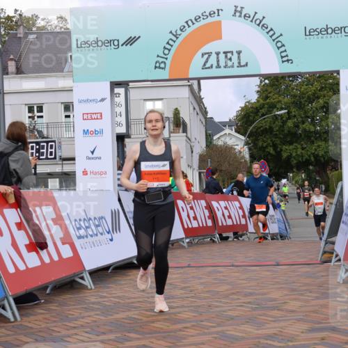 25.08.2024 - 20. Blankeneser Heldenlauf Strokosch-Dieckow http://msf.ph/oto/6822388 25.08.2024 09:49:11 Ziel 112, 166, 216 meine-sportfotos.de