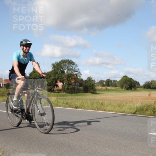 25.08.2024 - Elbe Triathlon Hamburg Fuchs,  Jonas http://msf.ph/oto/6822437 25.08.2024 10:34:35 Radfahren 705, 473, 718, 581 meine-sportfotos.de